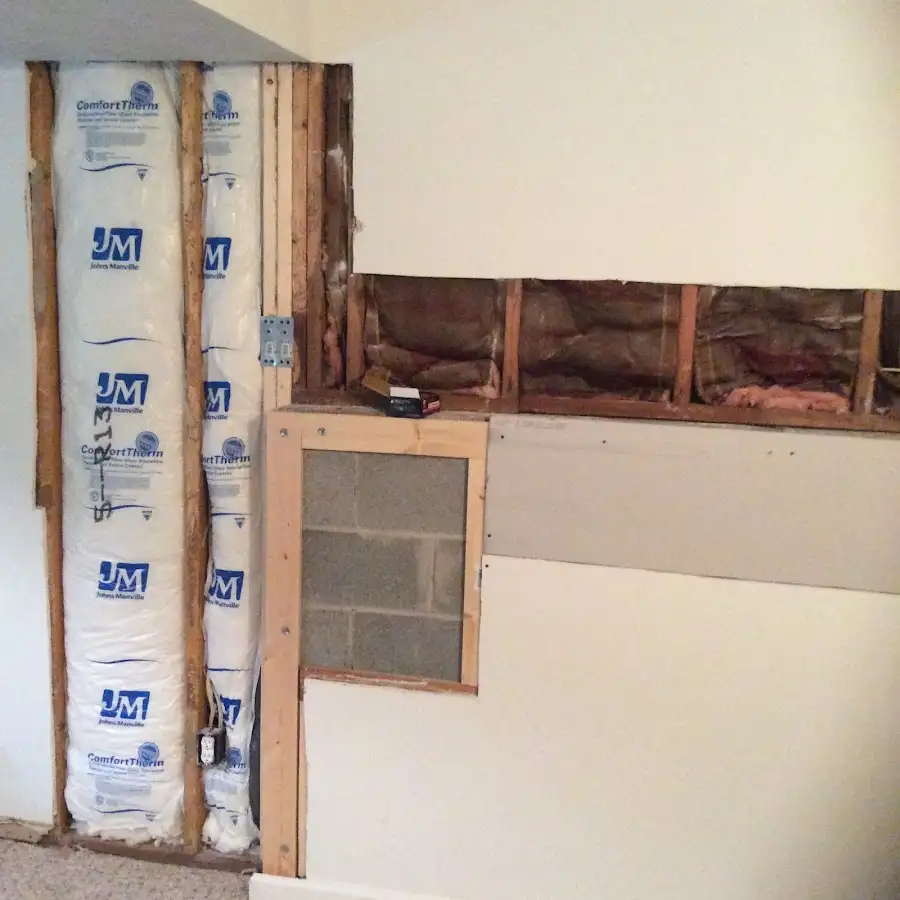 Wall insulation replacement during Structural Drying in Valinda